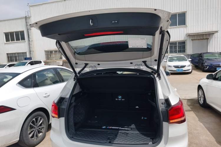 Used BMW X1 2022 sDrive25Li Leading Model Trunk