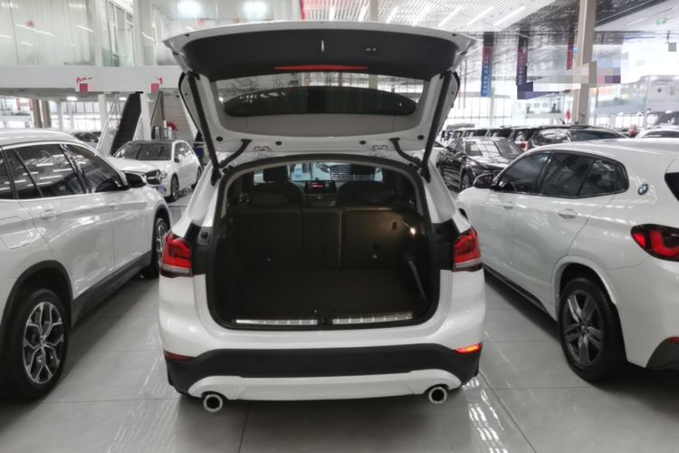 Used BMW X1 2022 sDrive25Li Leading Model Trunk