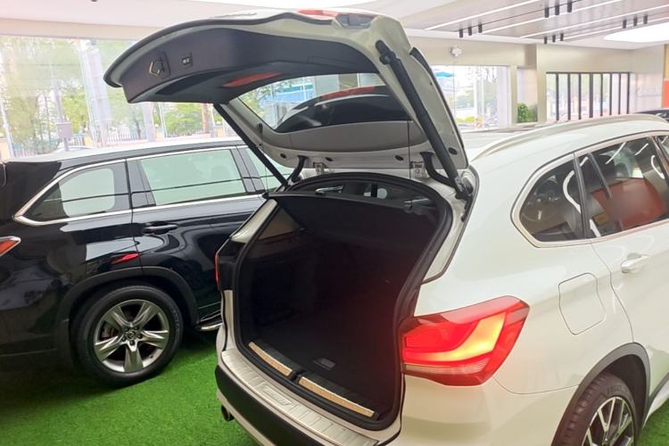 Used BMW X1 2022 Updated xDrive25Li Premium Edition Trunk