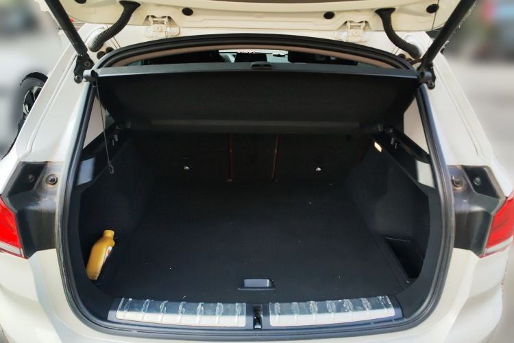 Used BMW X1 2022 sDrive25Li Leading Model Trunk