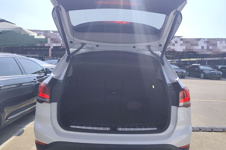 Used BMW X1 2022 sDrive25Li Leading Model Trunk