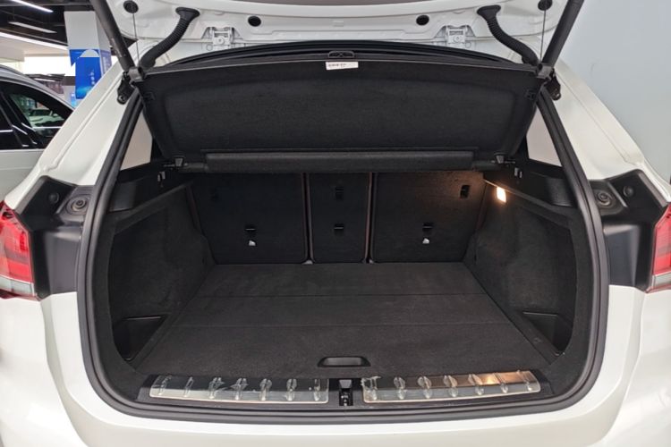 Used BMW X1 2022 sDrive25Li Leading Model Trunk