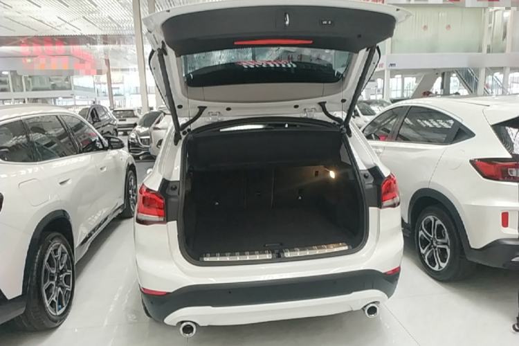 Used BMW X1 2022 sDrive25Li Leading Model Trunk