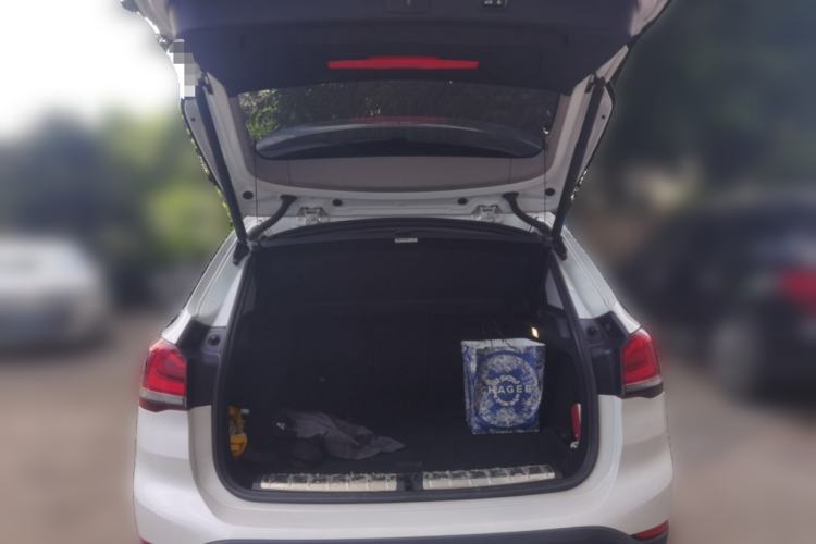 Used BMW X1 2022 sDrive25Li Leading Model Trunk