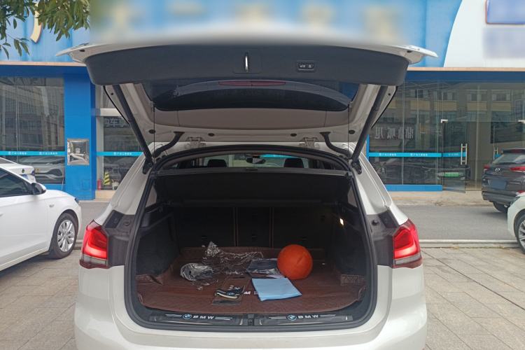 Used BMW X1 2022 sDrive25Li Leading Model Trunk