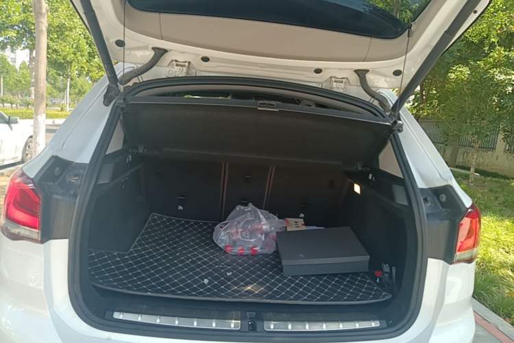 Used BMW X1 2022 sDrive25Li Leading Model Trunk