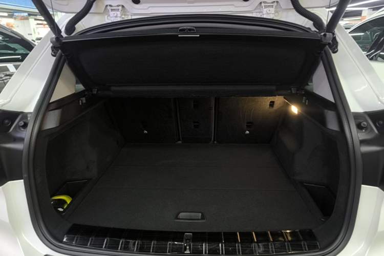 Used BMW X1 2022 sDrive25Li Leading Model Trunk