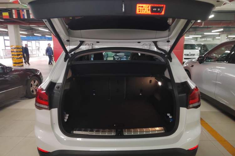 Used BMW X1 2022 Updated xDrive25Li Premium Edition Trunk