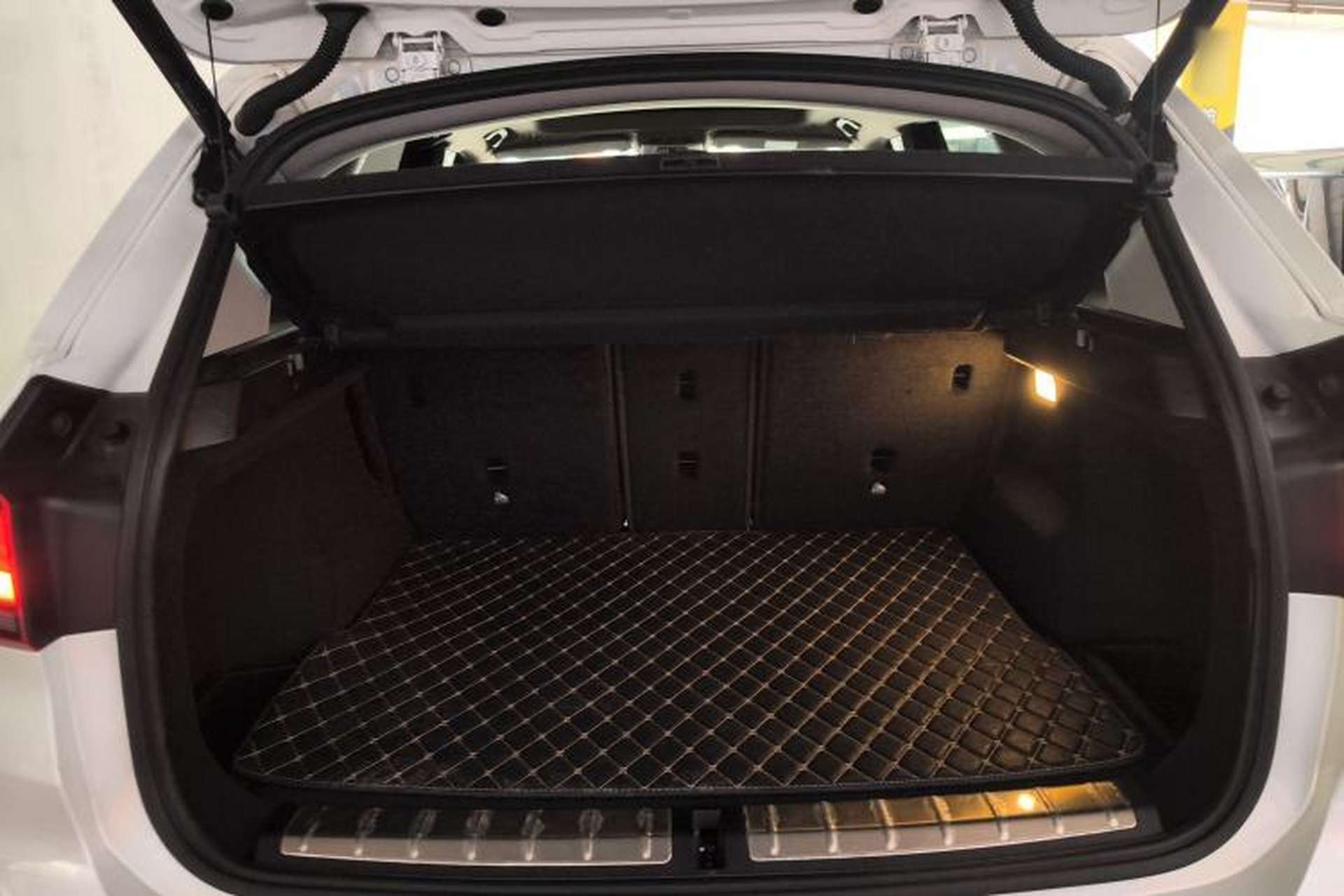 Used BMW X1 2022 sDrive25Li Leading Model Trunk