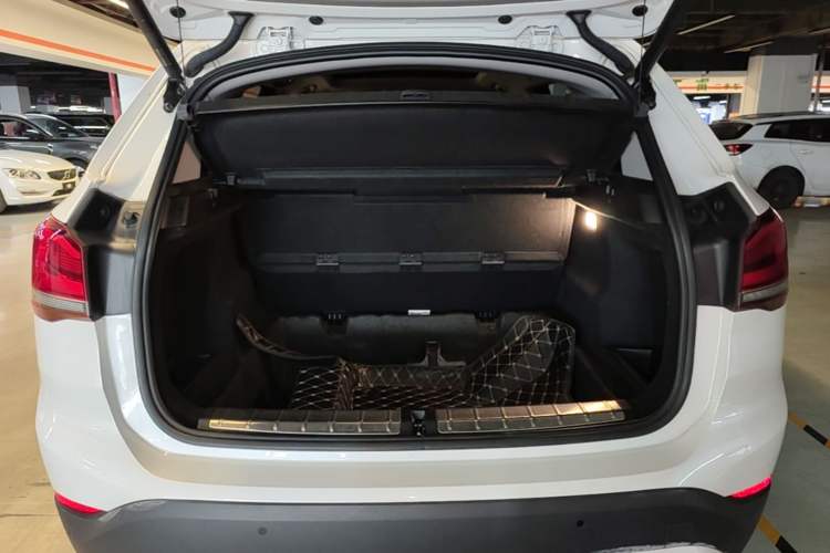 Used BMW X1 2022 sDrive25Li Leading Model Trunk