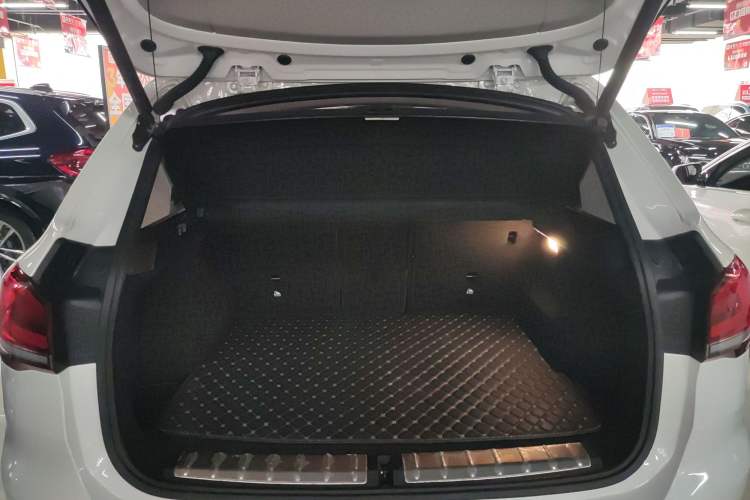 Used BMW X1 2022 sDrive25Li Leading Model Trunk
