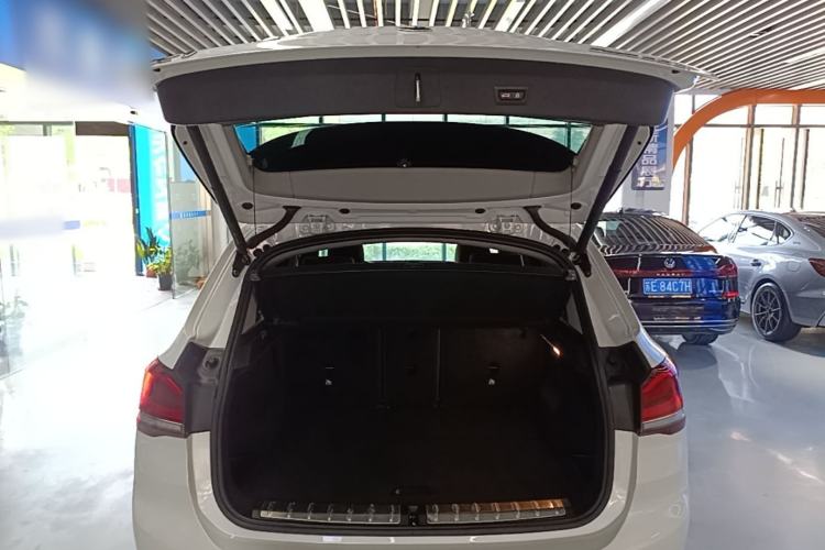 Used BMW X1 2022 sDrive25Li Leading Model Trunk