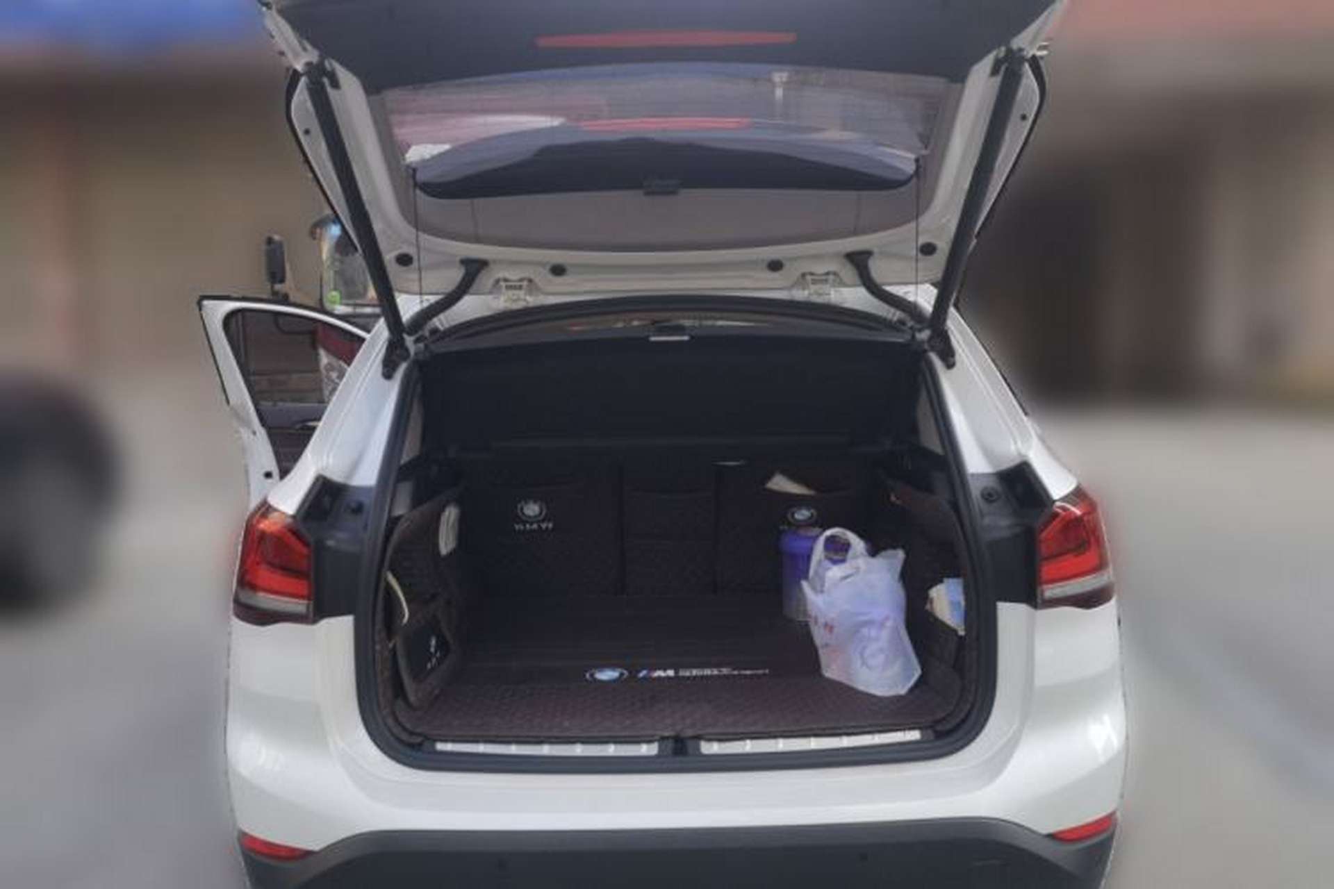 Used BMW X1 2022 sDrive25Li Leading Model Trunk