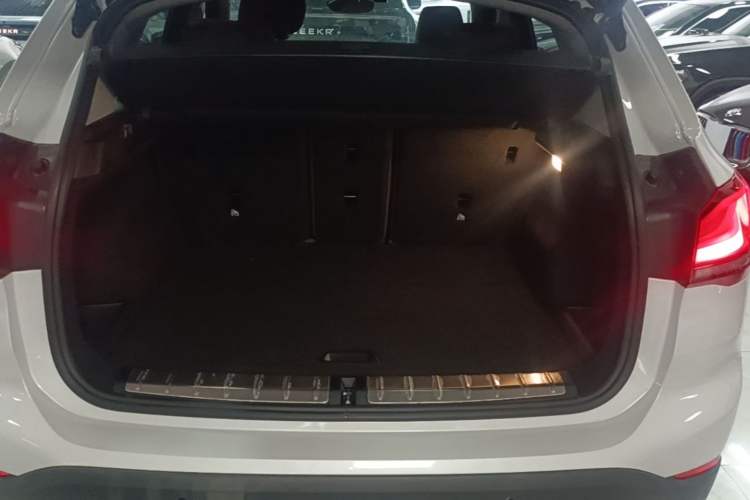 Used BMW X1 2022 sDrive25Li Leading Model Trunk