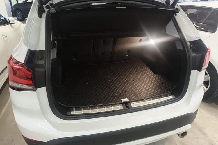 Used BMW X1 2022 sDrive25Li Leading Model Trunk