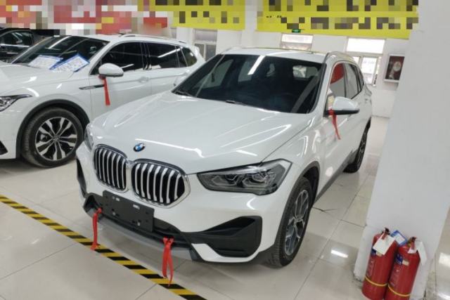 BMW X1 2022 sDrive25Li Leading Model usado
