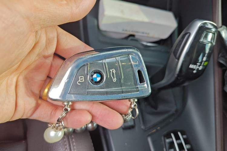 Used BMW X1 2022 sDrive25Li Leading Model Vehicle Key