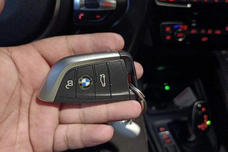 Used BMW X1 2022 sDrive25Li Leading Model Vehicle Key