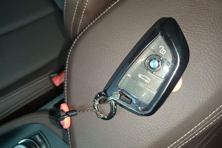 Used BMW X1 2022 sDrive25Li Leading Model Vehicle Key