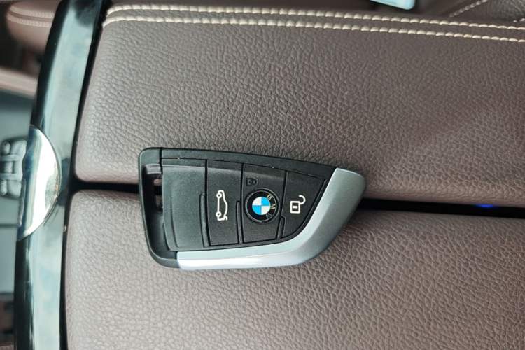Used BMW X1 2022 sDrive25Li Leading Model Vehicle Key