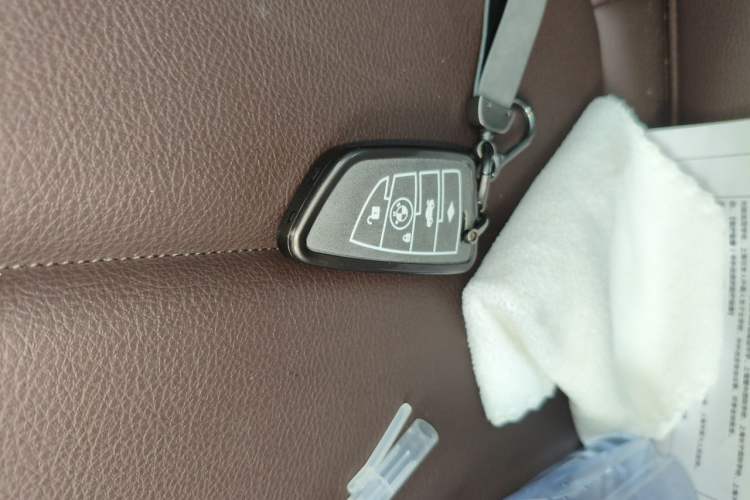 Used BMW X1 2022 Updated xDrive25Li Premium Edition Vehicle Key