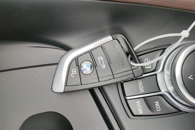 Used BMW X1 2022 sDrive25Li Leading Model Vehicle Key