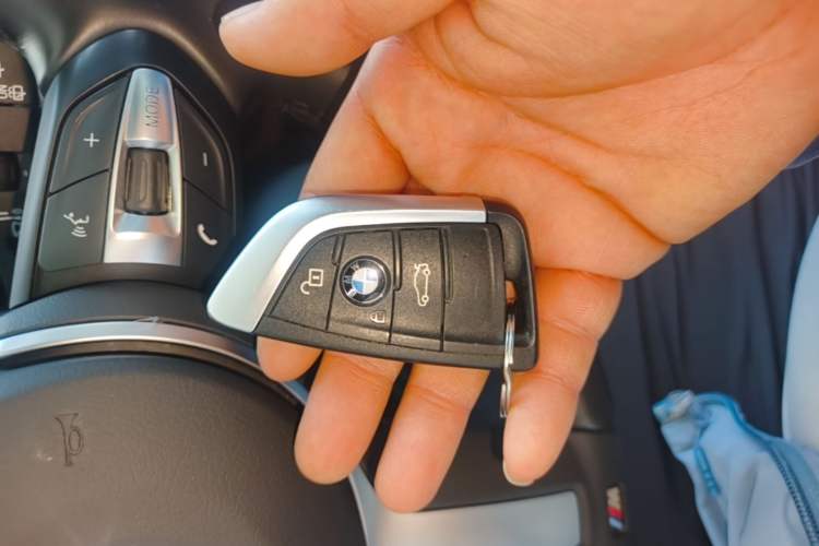 Used BMW X1 2022 Updated xDrive25Li Premium Edition Vehicle Key
