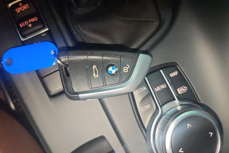 Used BMW X1 2022 sDrive25Li Leading Model Vehicle Key