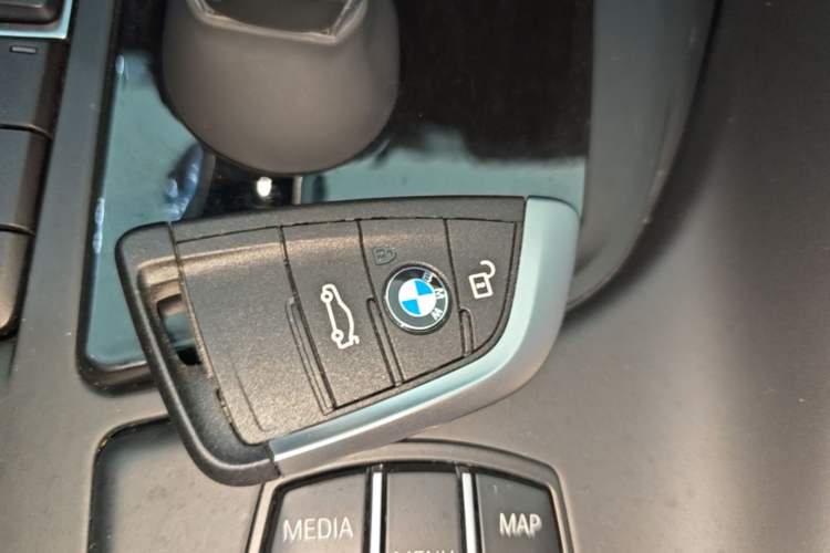 Used BMW X1 2022 sDrive25Li Leading Model Vehicle Key