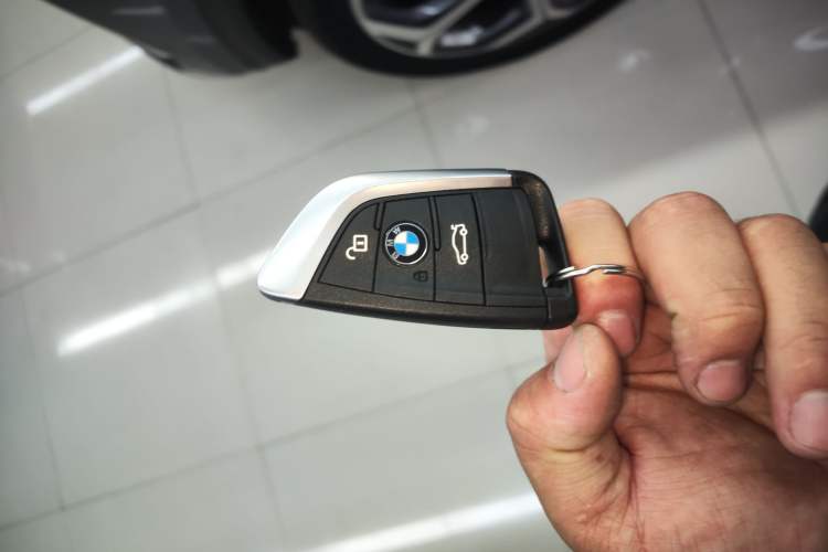 Used BMW X1 2022 Updated xDrive25Li Premium Edition Vehicle Key