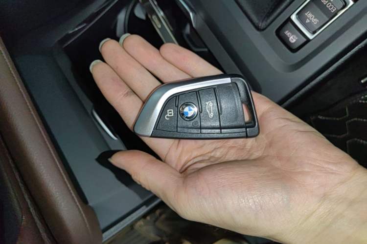 Used BMW X1 2022 sDrive25Li Leading Model Vehicle Key