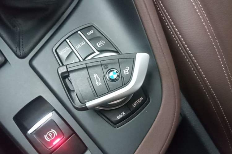 Used BMW X1 2022 sDrive25Li Leading Model Vehicle Key