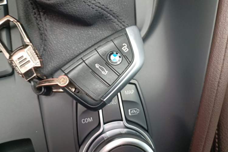 Used BMW X1 2022 sDrive25Li Leading Model Vehicle Key