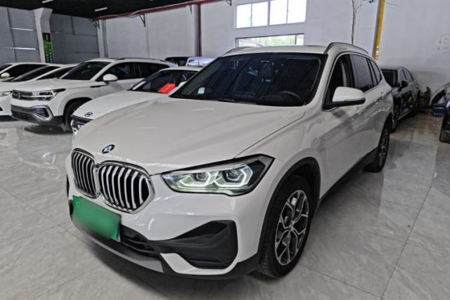 Ojetý BMW X1 2022 sDrive25Li Leading Model