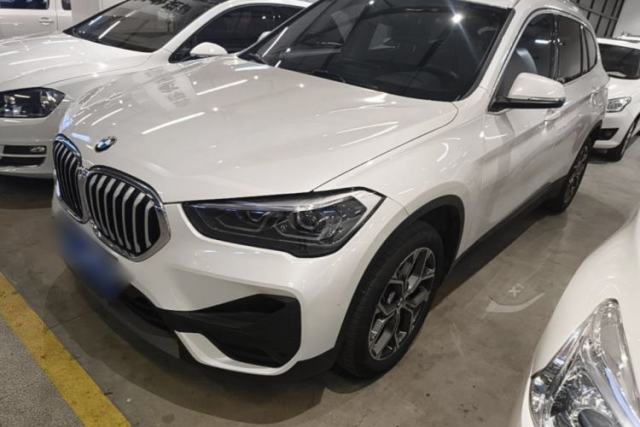 Używany BMW X1 2022 sDrive25Li Leading Model