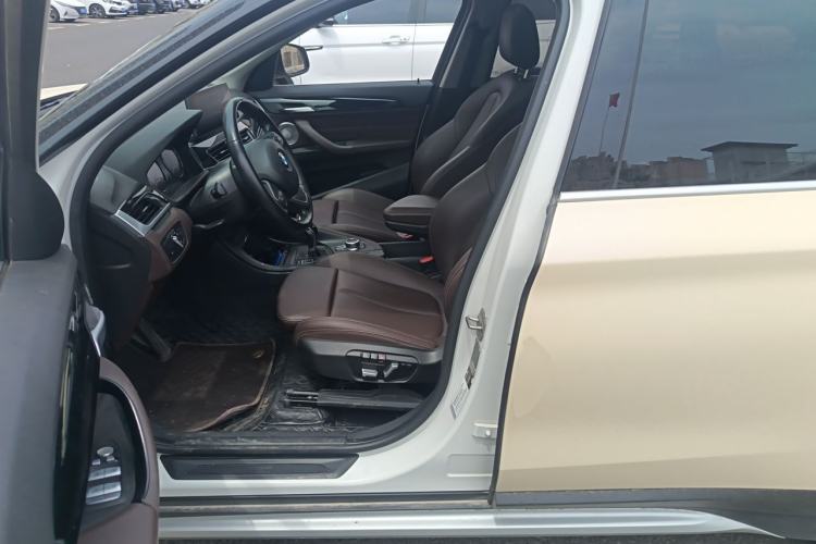 Used BMW X1 2022 sDrive20Li Fashion Model Left Front Seat