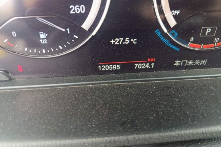 Used BMW X1 2022 sDrive20Li Fashion Model Odometer Close Up