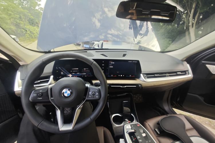 Used BMW X1 2023 xDrive25Li X Design Package Center Console