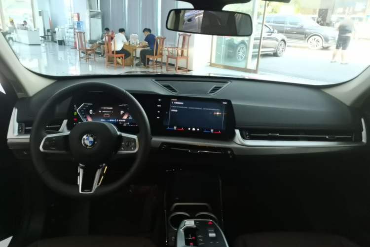 Used BMW X1 2023 sDrive25Li M Sport Package Center Console