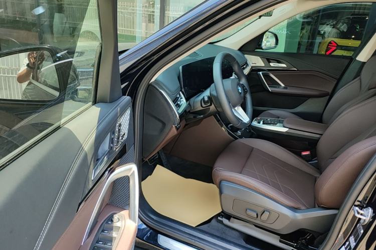 Used BMW X1 2023 sDrive25Li X Design Package Driver Seat