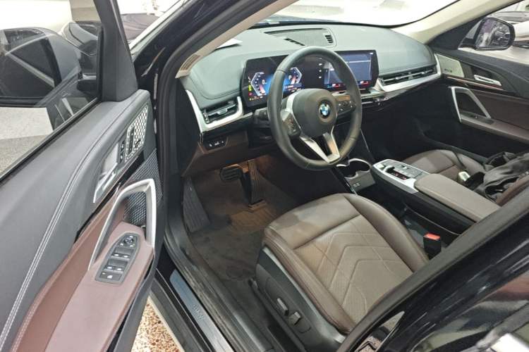 Used BMW X1 2023 sDrive25Li X Design Package Driver Seat
