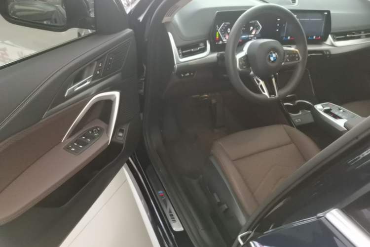 Used BMW X1 2023 sDrive25Li M Sport Package Driver Seat