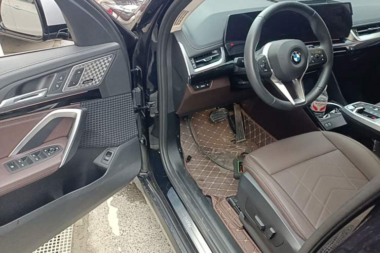 Used BMW X1 2023 sDrive25Li X Design Package Driver Seat