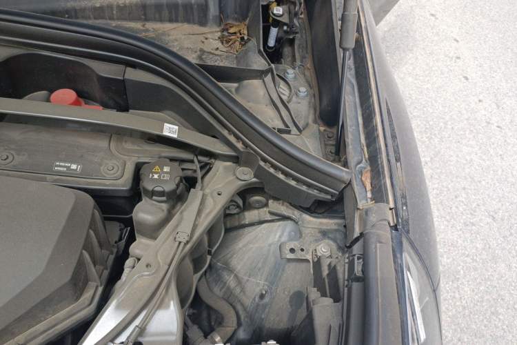 Used BMW X1 2023 sDrive25Li M Sport Package Engine Bay Left