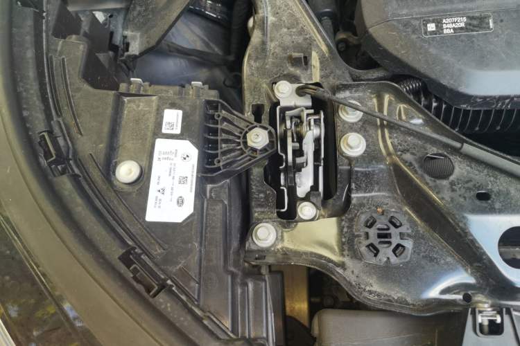 Used BMW X1 2023 sDrive25Li X Design Package Engine Bay Right