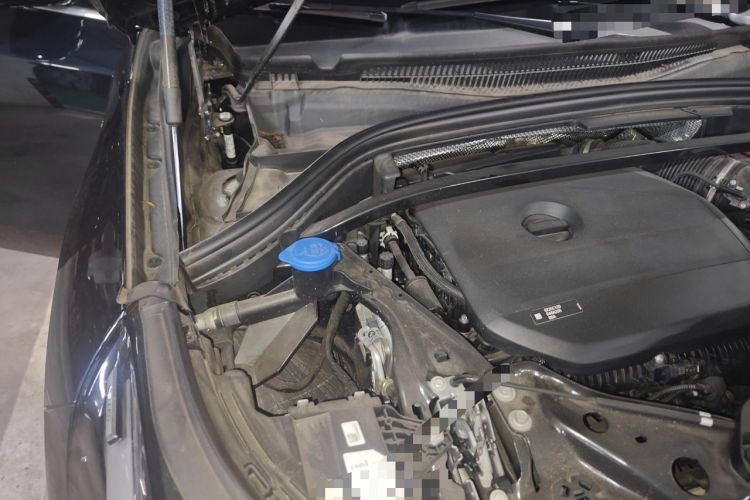 Used BMW X1 2023 sDrive25Li M Sport Package Engine Bay Right