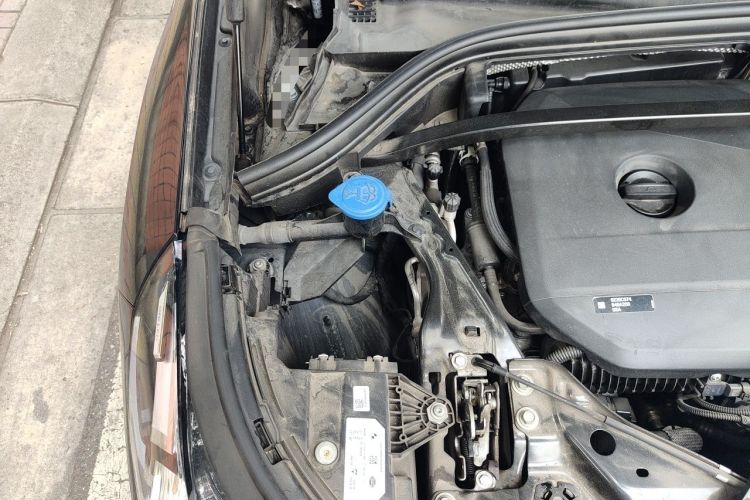 Used BMW X1 2023 sDrive25Li M Sport Package Engine Bay Right