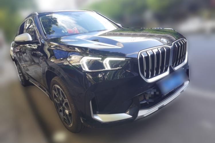Used BMW X1 2023 sDrive25Li X Design Package Front Right 45 Deg