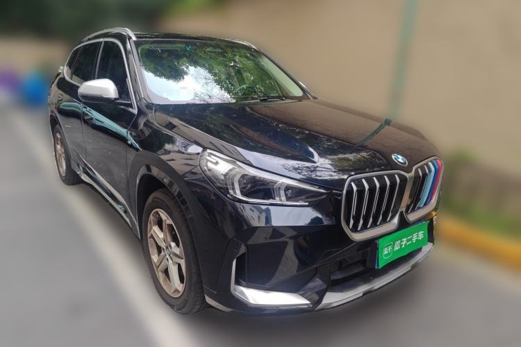 Used BMW X1 2023 sDrive20Li X Design Package Front Right 45 Deg