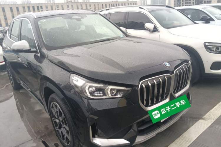 Used BMW X1 2023 sDrive25Li X Design Package Front Right 45 Deg